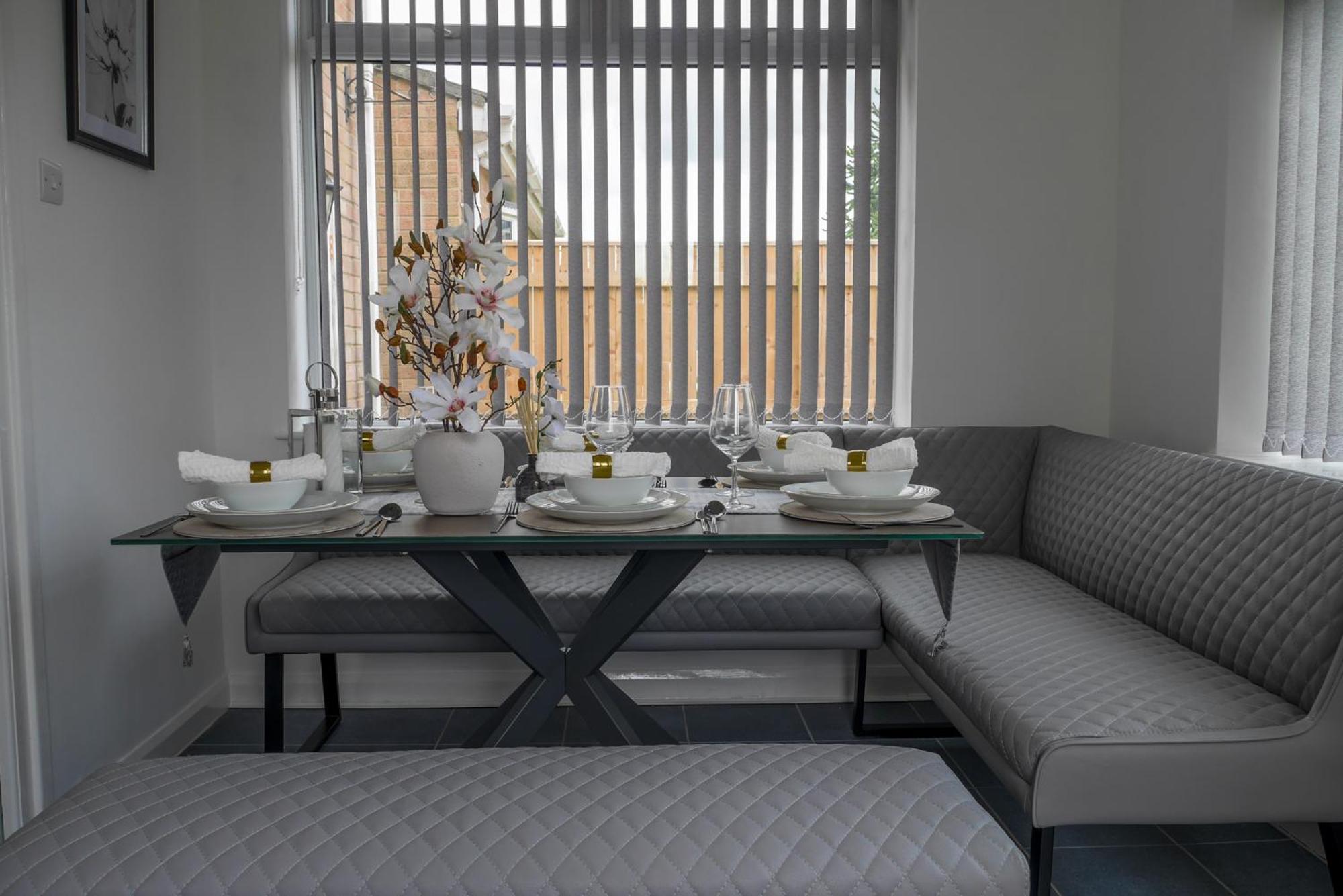 סטוקטון און טיס Modern 4 Bedroom Detatched House מראה חיצוני תמונה